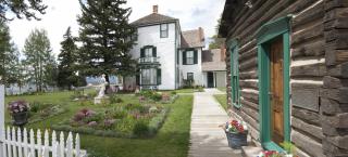 Photo of Healy House and Dexter Cabin