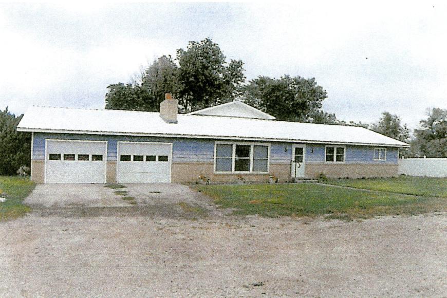 The Hazel Gardner house on the Spittoon Farm, built 1976.